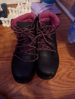 Boots size, and pitcher