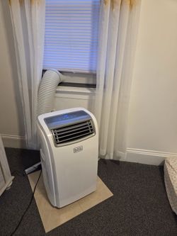 BLACK AND DECKER PORTABLE AC