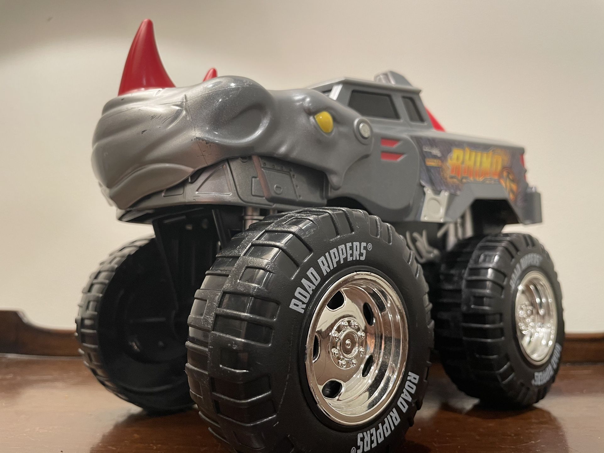 Toy State Road Rippers Rhino Monster Truck Light Sound Action TESTED & WORKS. The truck is approximately 12 inches long and 8 inches tall. Condition i