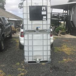 2 275 Gallon Totes Excellent Condition