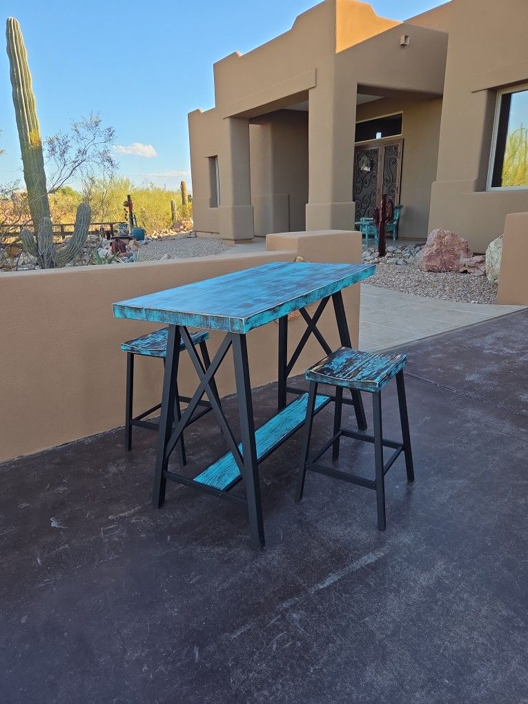 Rustic Southwest Style Table With 2 Stools