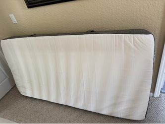Kids mattress with protective cover
