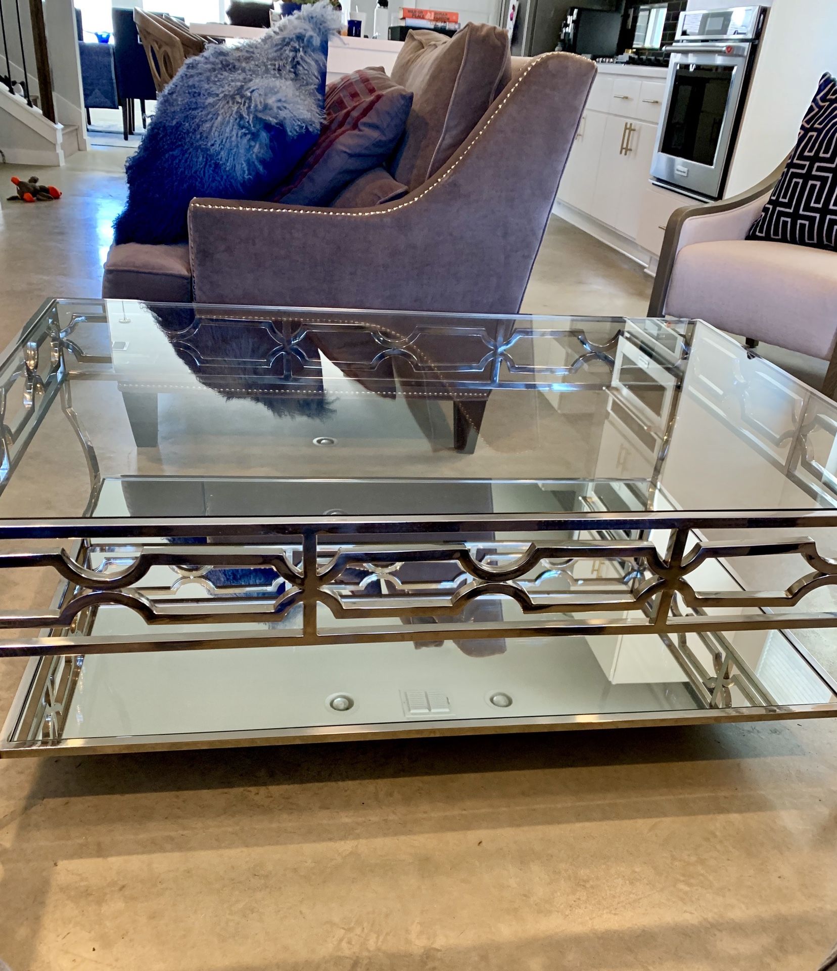 Z Gallerie Abigail Coffee Table and End Table for Sale in San Antonio
