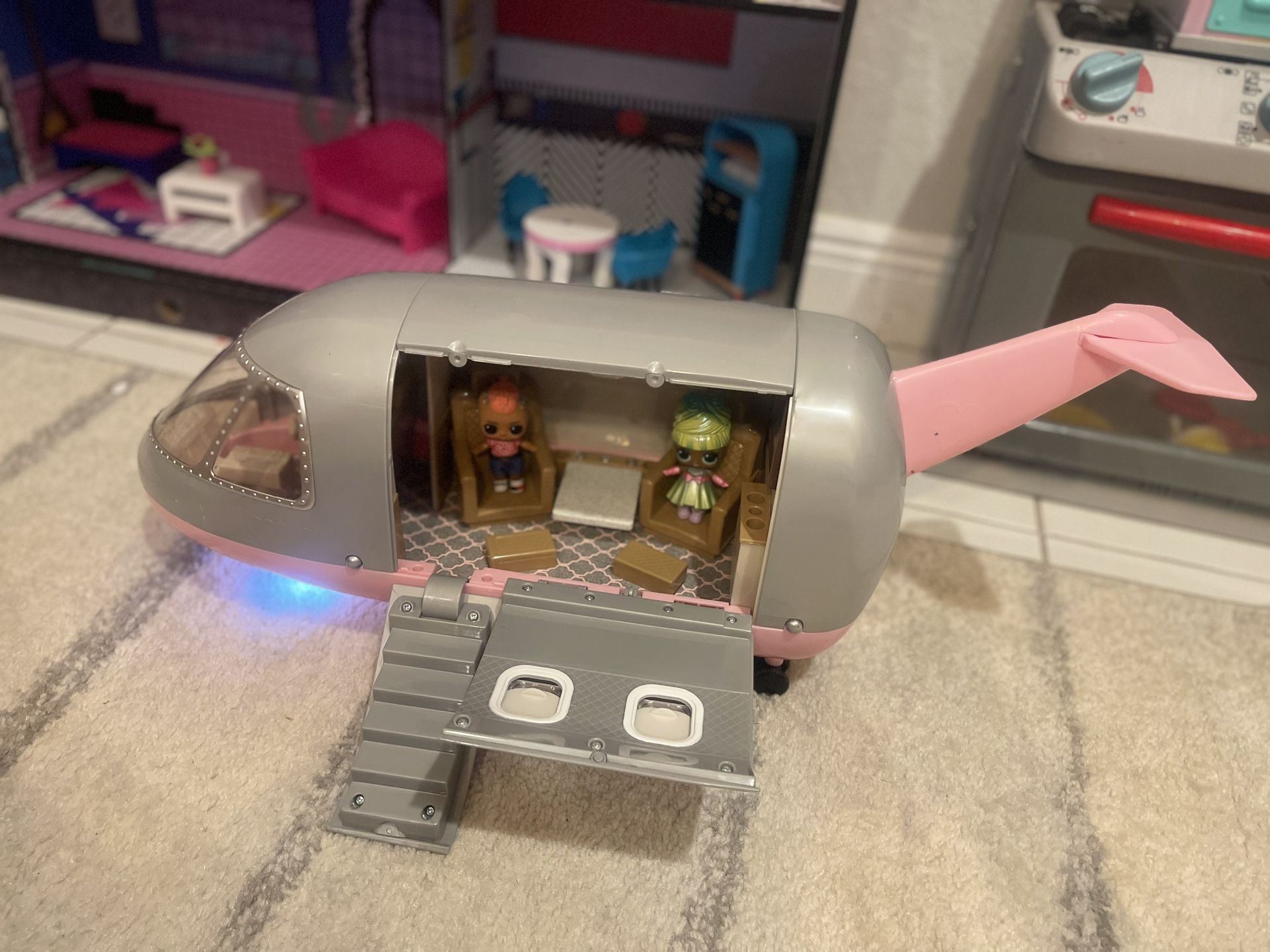 LOL dolls Airplane Sound & Light Work