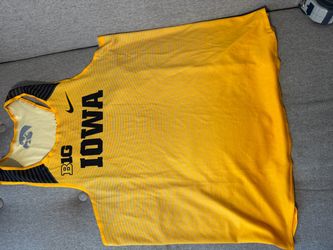 Nike Iowa Hawkeyes B1G Track & Field Singlet Men’s XL Gold NCAA Running