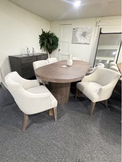 7Pc dining set - FRANDLYN