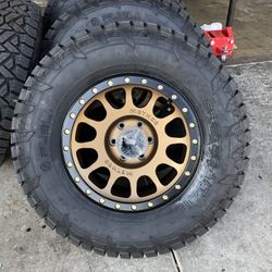 305. NV. METHOD BRONZE. 6x135. 285/70/17. FUEL TIRES