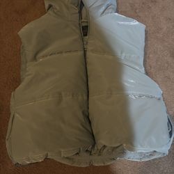 Wild Fable Girls/Juniors XS Puffer Vest - Brand New