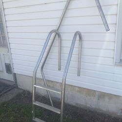 Stainless Steel Pool Ladder and Rail