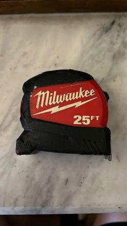Milwaukee 25FT Tape Measure