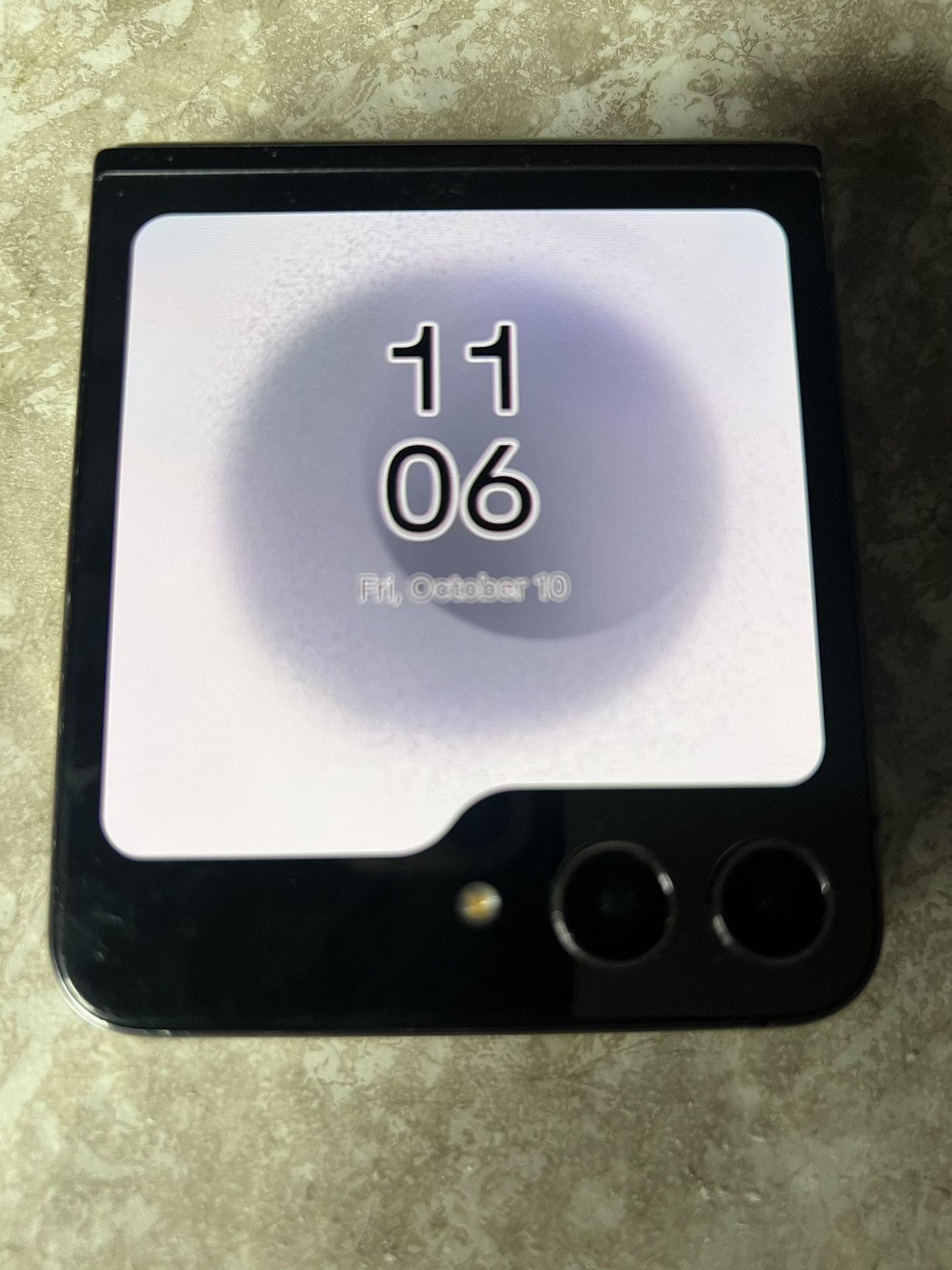 *FOR PARTS*. SAMSUNG FLIP FOLD 5G