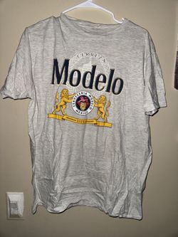 Modelo Tee Shirt
