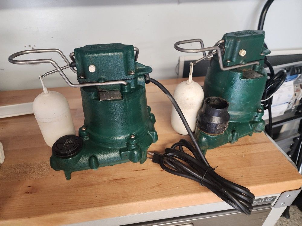 Zoeller M53 Mighty-mate Submersible Sump Pump, 1/3 Hp