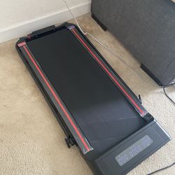 Treadmill/ Walking Pad