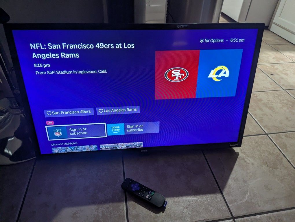 Onn Roku 32-in Smart TV w/Remote