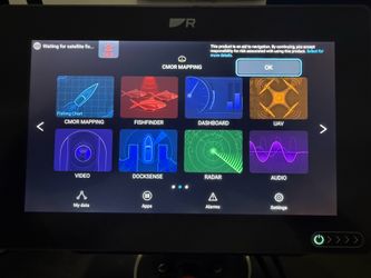 Cmor Maps+ Raymarine  AXIOM+ 9 - 9" MFD