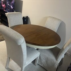 Kitchen Table (round) 