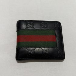 Gucci GG Supreme Bifold Wallet