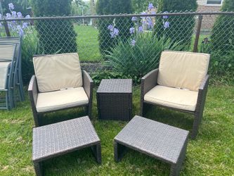 Outdoor patio set