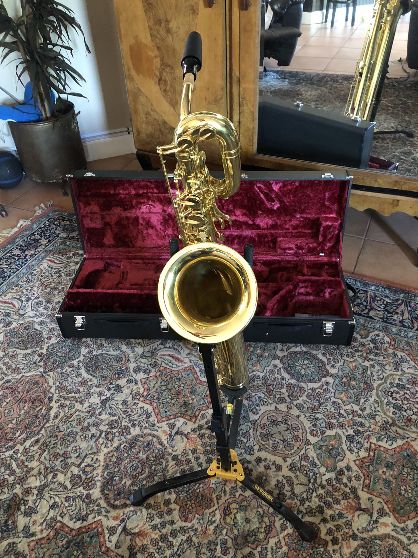 Yamaha YBS Intermediate Baritone Saxophone