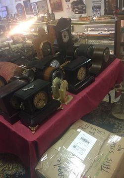 Antique CLOCKS GALORE - CLOCKS OF ALL KINDS - SOLD EACH