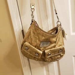 Coach 100% Authentic