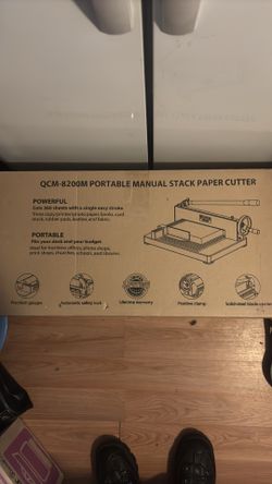 Portable stack paper cutter