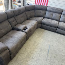 Free Delivery* Gray Power Reclining Sofa *Like New