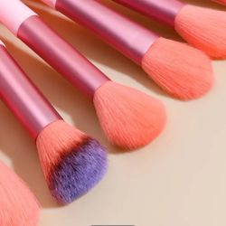 13pcs Pink Cute Makeup Brush Set - Travel Bag Included - Full Cosmetics Set with Foundation, Contour, and More