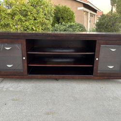 Modern 4 Drawer Media TV Stand Furniture Great Condition 