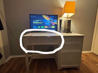 Vanity / desk