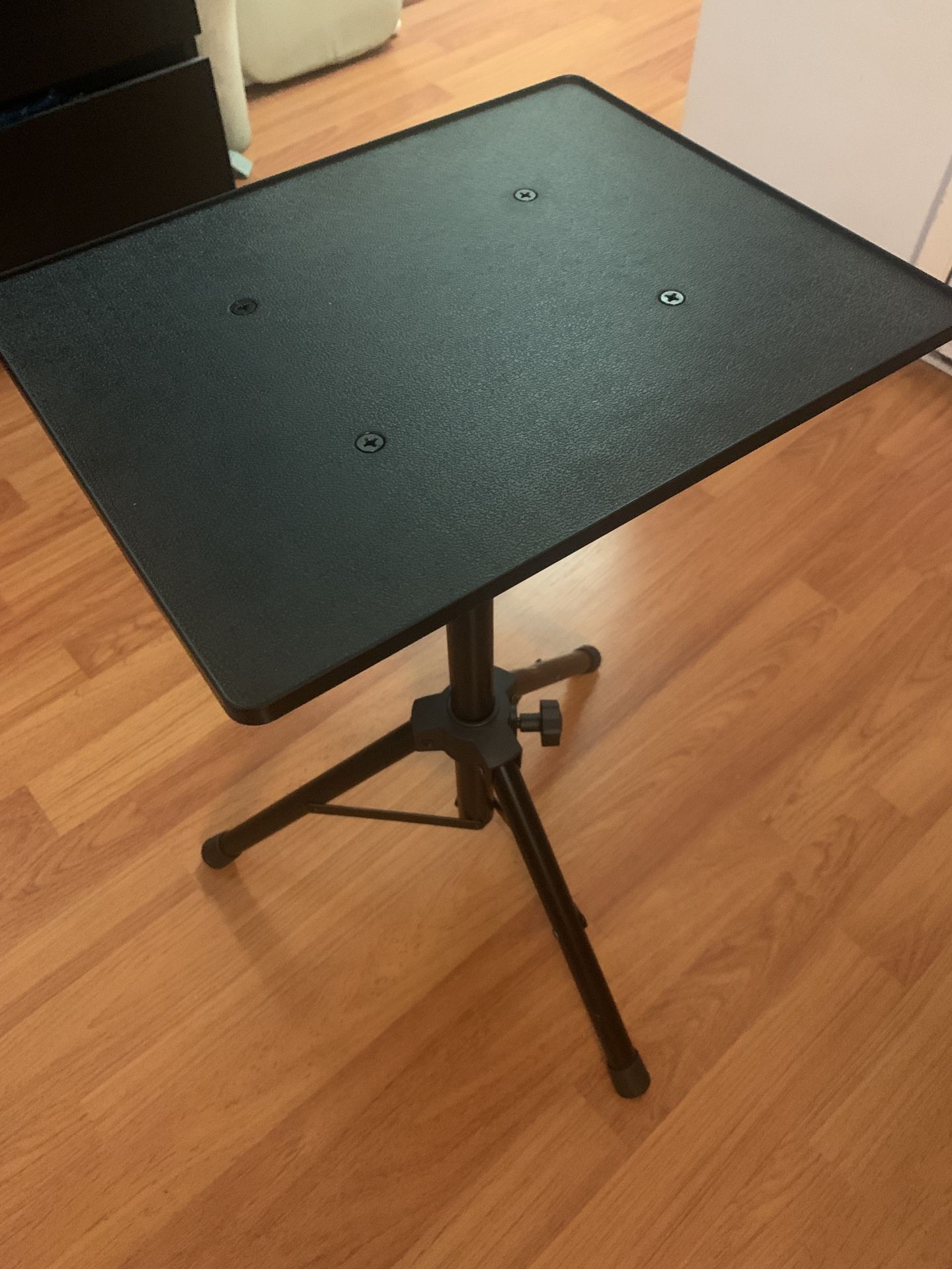 Pyle - Adjustable Stand