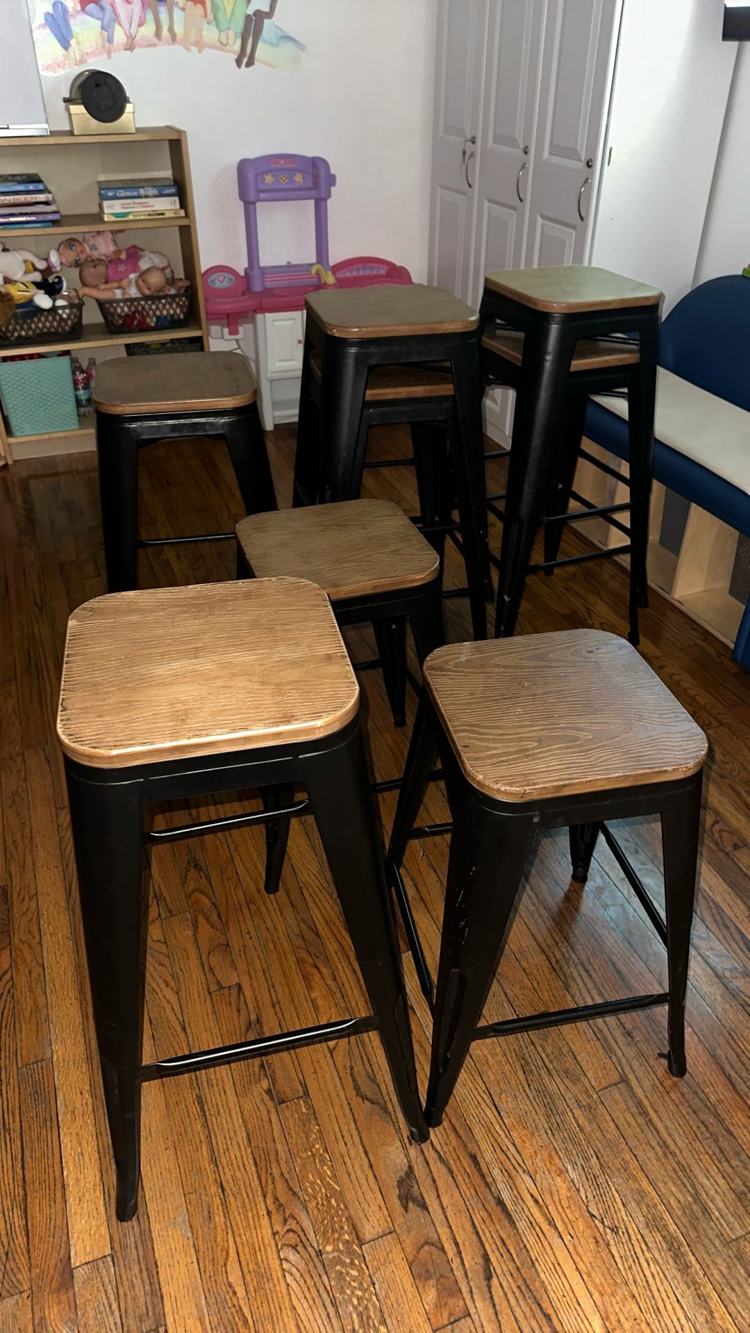 Used Bar Stools 