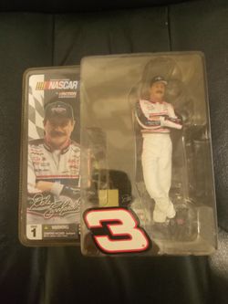 SERIES 1 DALE EARNHARDT #3 Mc FARLANE FIGURE