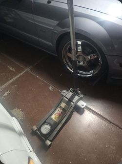 PITTSBURGH CAR JACK 3 TON
