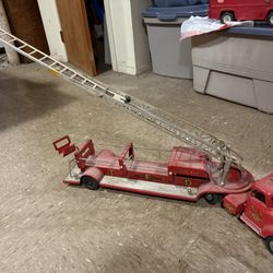VTG 1958 Tonka TFD No 5 Fire Truck Aerial Ladder Red Pressed Steel. MG