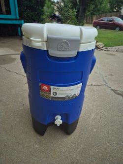 Water or gatorade container