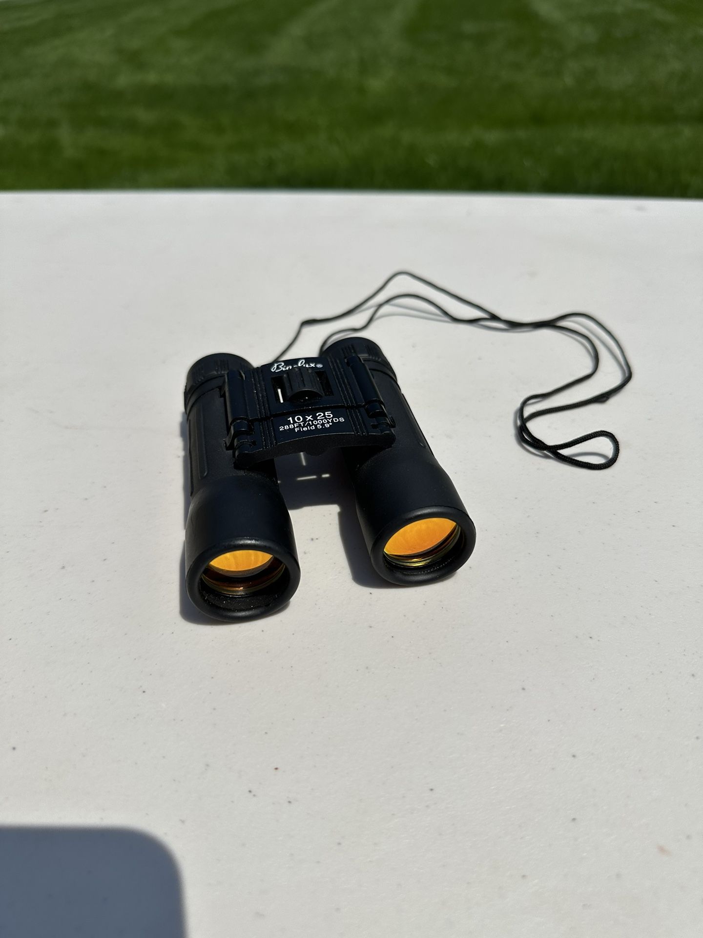 Pocket binoculars
