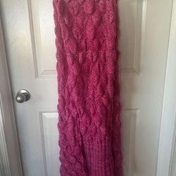 Pink Crochet Mermaid Tail Blanket 