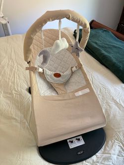 HKAI Baby Bouncer - Beige / Grey - With Toy Bar