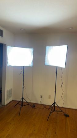 Lighting And 2 Soft box Kit Dimmable And Color Temperature 27x20”