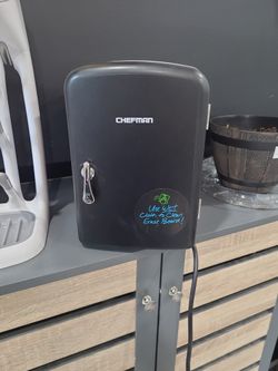 CHEFMAN Mini FRIDGE