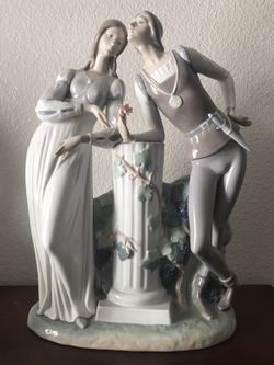 LLADRO Spain ~ Romeo and Juliet Figurine 4750 ~ Gloss Finish ~ Stamp & Signed