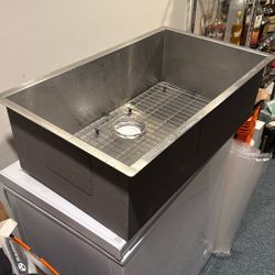 Vigo Stainless Steel Kitchen Sink