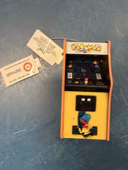 PAC-MAN Christmas Tree Ornament 4” RUZ Namco Mini Arcade New With Tags