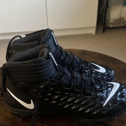 Nike Force Savage Pro 2 Lineman Cleats
