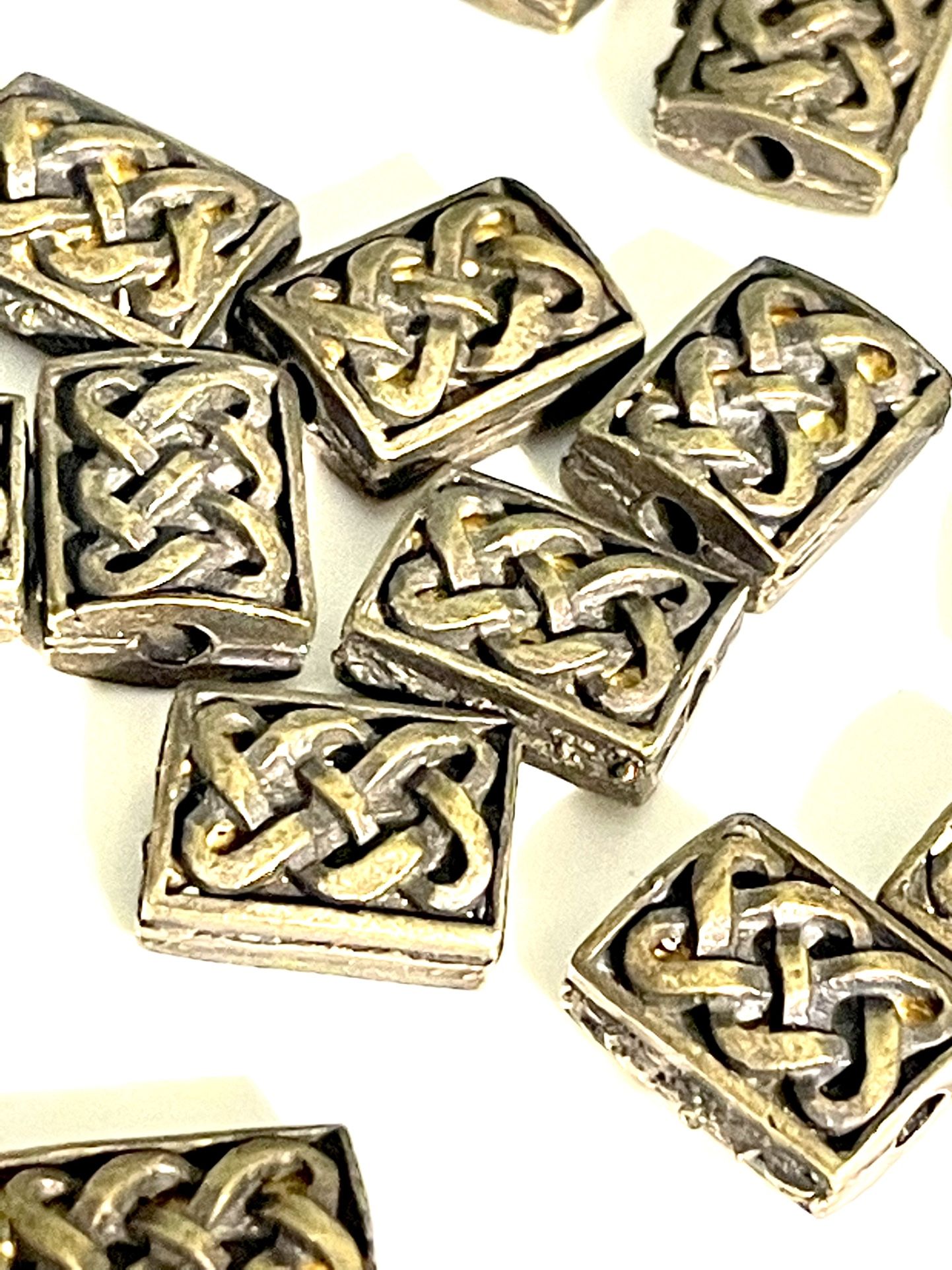 Lot Of 20 Bronze Beads