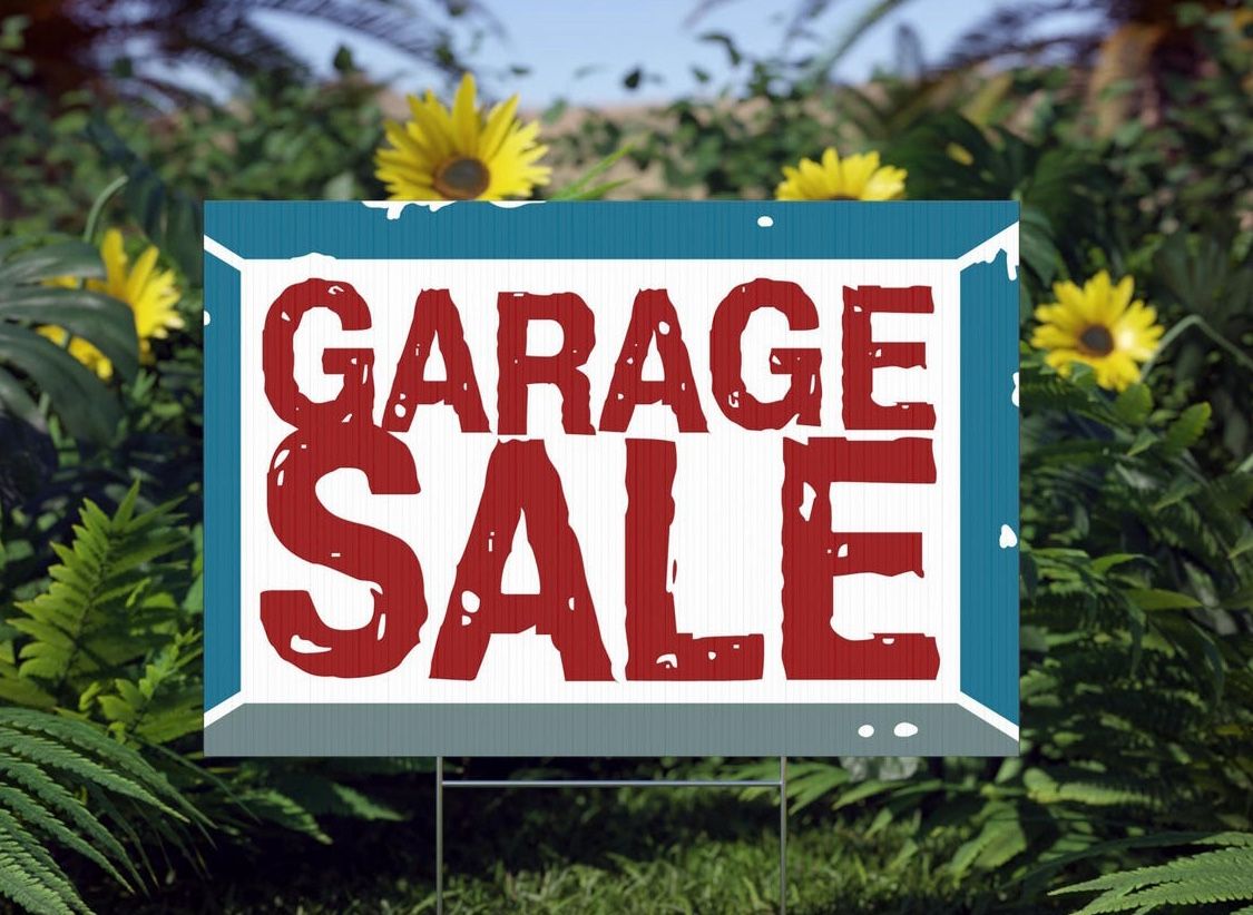 🏡 Moving / Multi-Family 💥 Garage / Yard SALE 💥 FRI & SAT - Fairwood Greens 🏡
