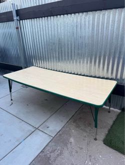Kids table