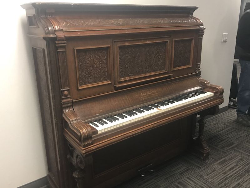 The Mehlin upright piano